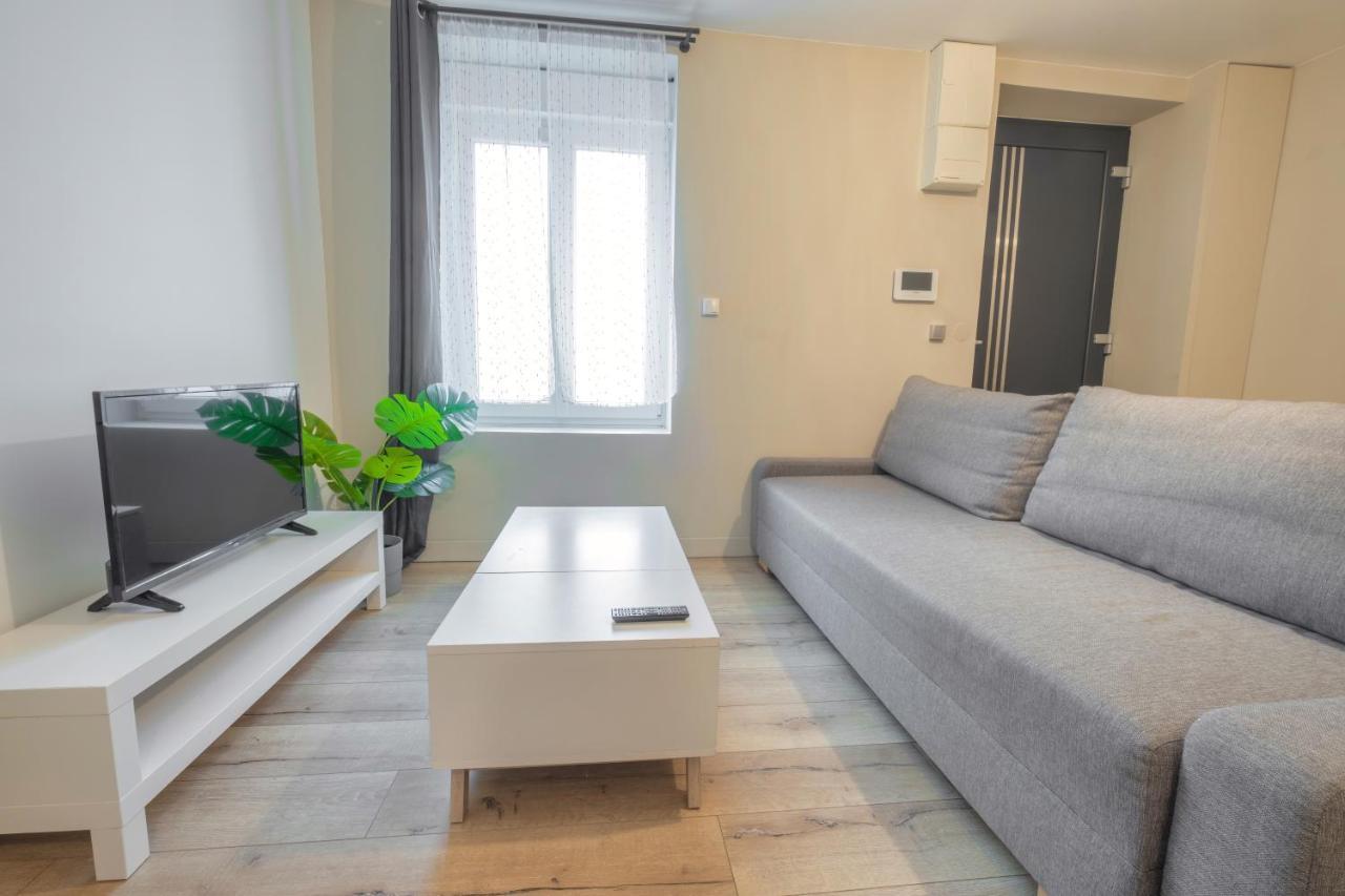 Triplex Cosy Apartment Reims Exterior photo